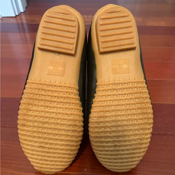 Lands End women’s rain snow boots - Picture 6 of 7